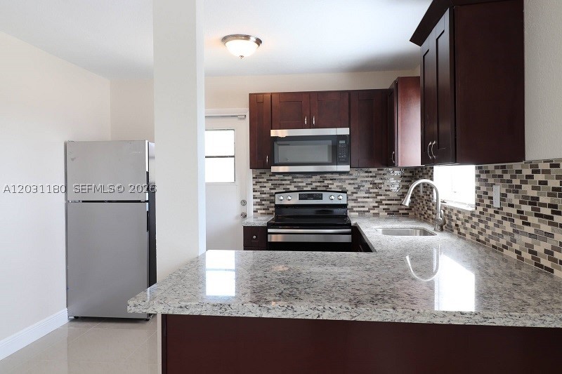 SUNRISE GOLF VILLAGE SEC - Residential Income