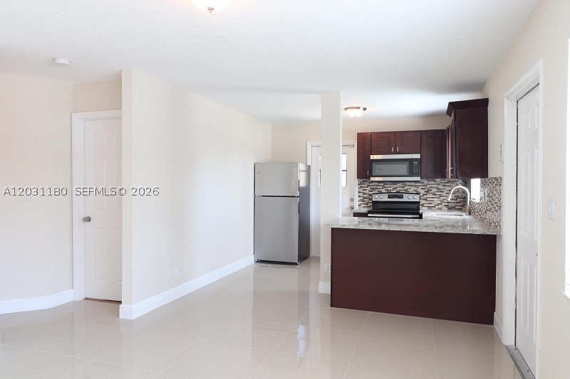SUNRISE GOLF VILLAGE SEC - Residential Income