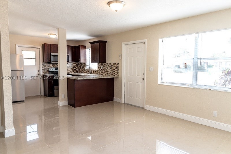 SUNRISE GOLF VILLAGE SEC - Residential Income
