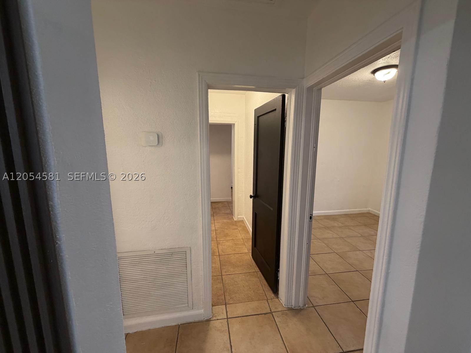 COUNTRY CLUB ESTATES SEC - Residential Lease
