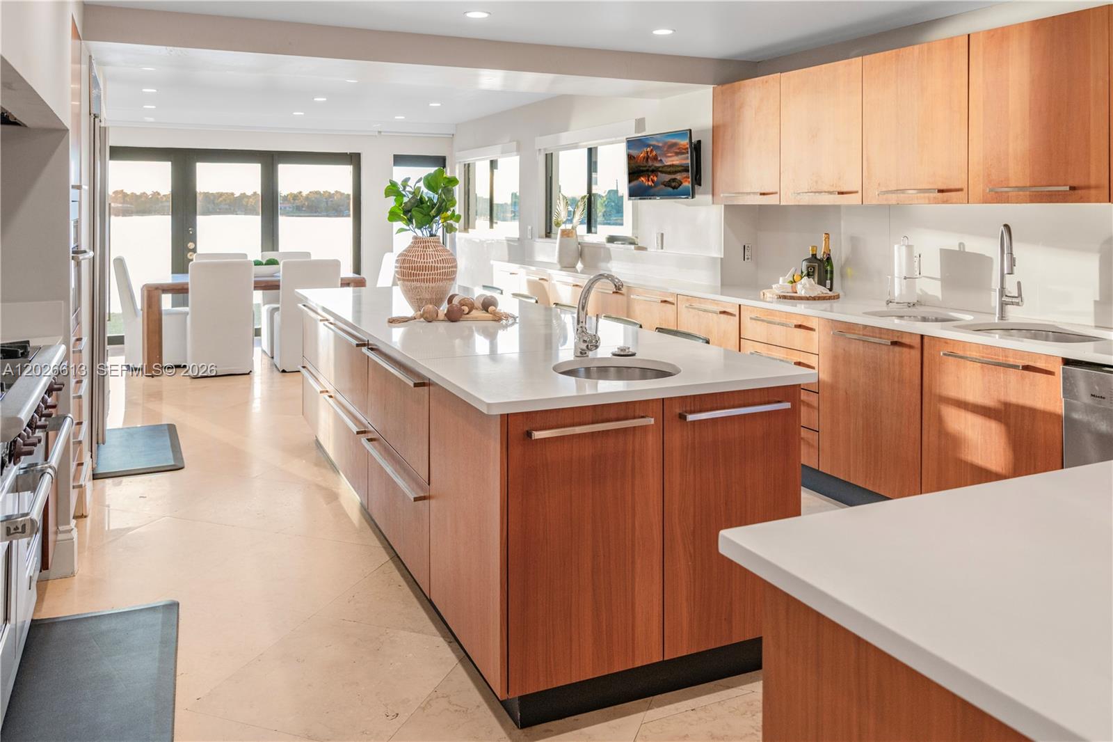 LAKESHORE SEC FOUR - Residential Lease