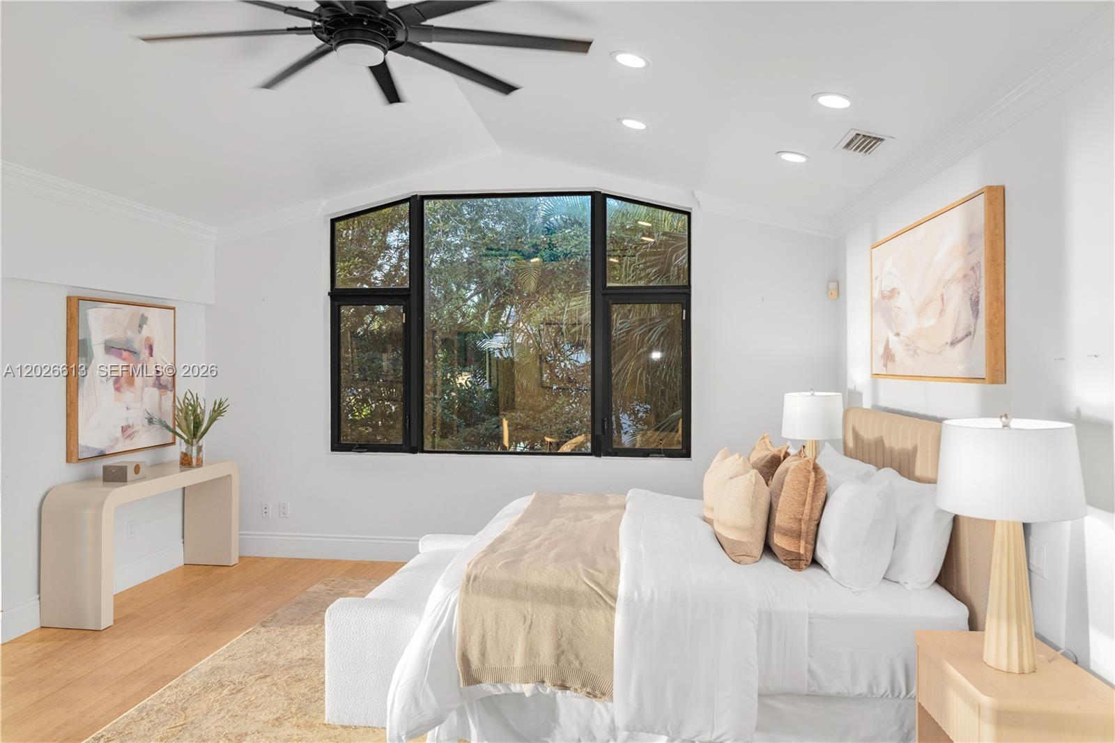 LAKESHORE SEC FOUR - Residential Lease
