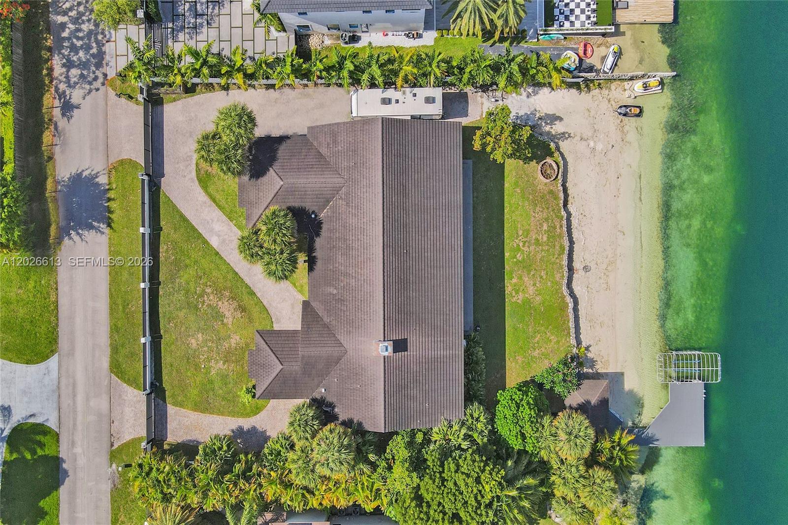 LAKESHORE SEC FOUR - Residential Lease