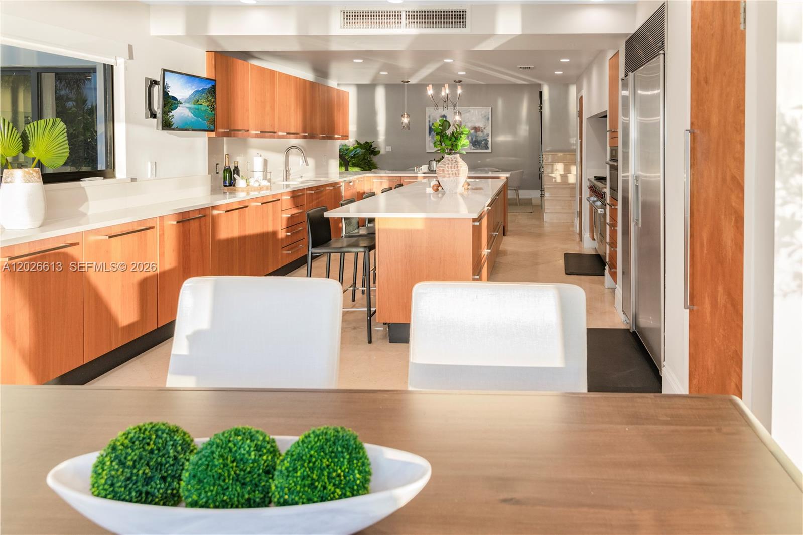 LAKESHORE SEC FOUR - Residential Lease