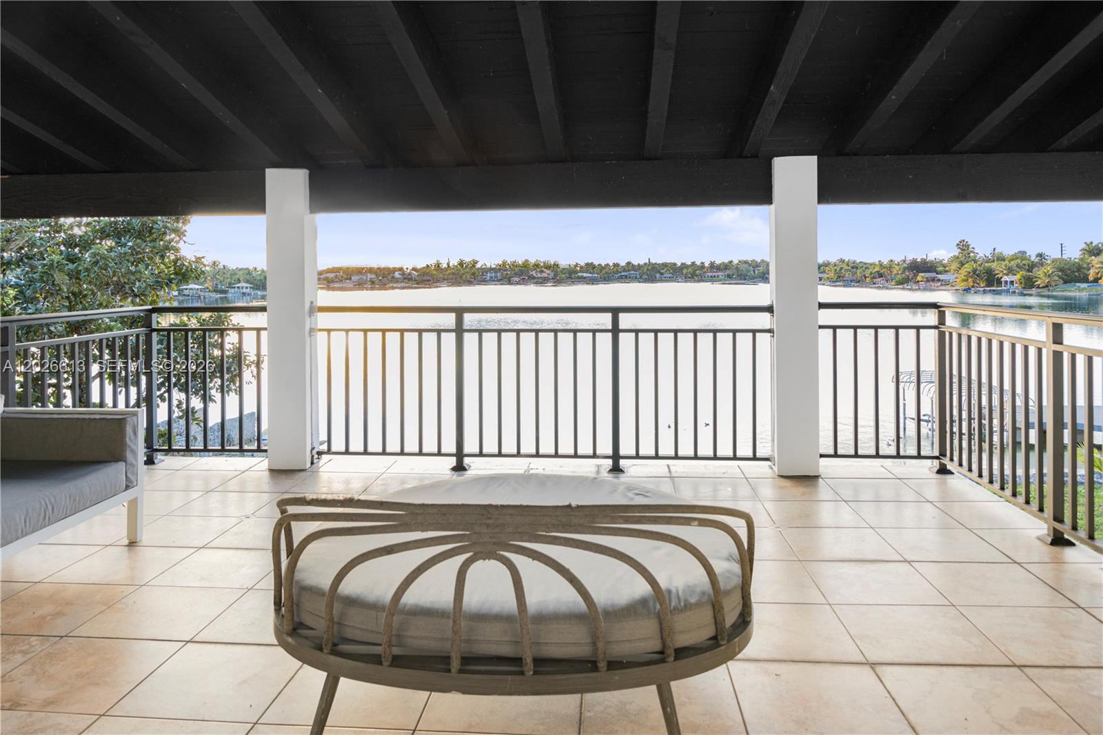 LAKESHORE SEC FOUR - Residential Lease