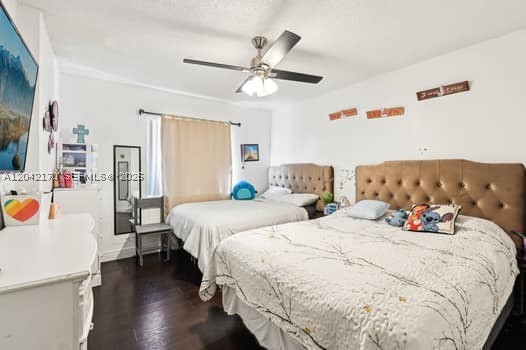 SAGA BAY TOWNHOMES - Residential