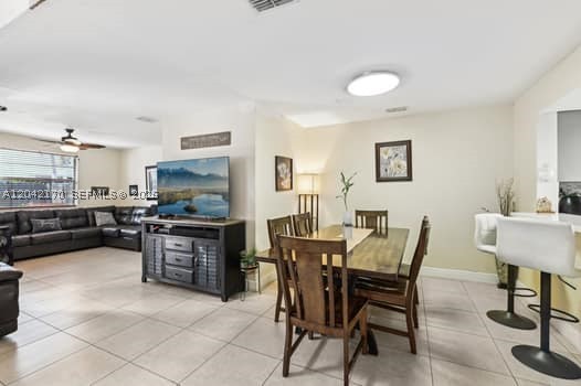 SAGA BAY TOWNHOMES - Residential