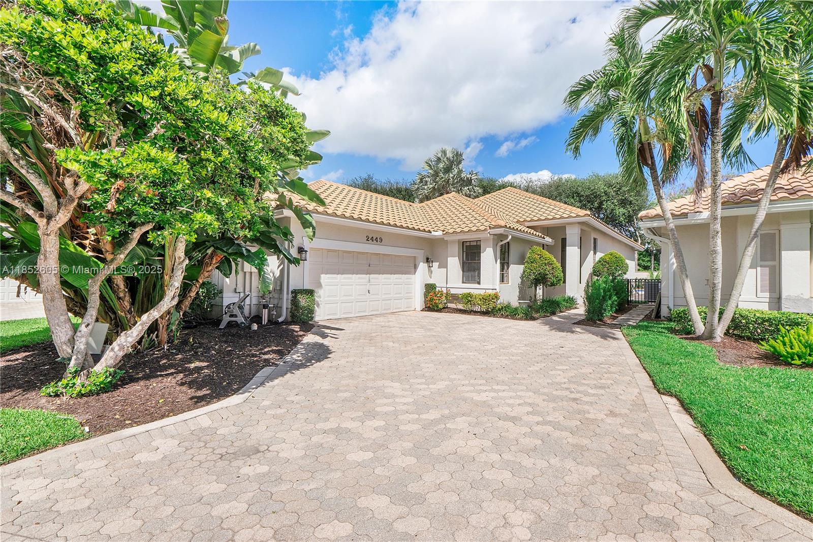 OAK RUN OF ARVIDA COUNTRY - Residential