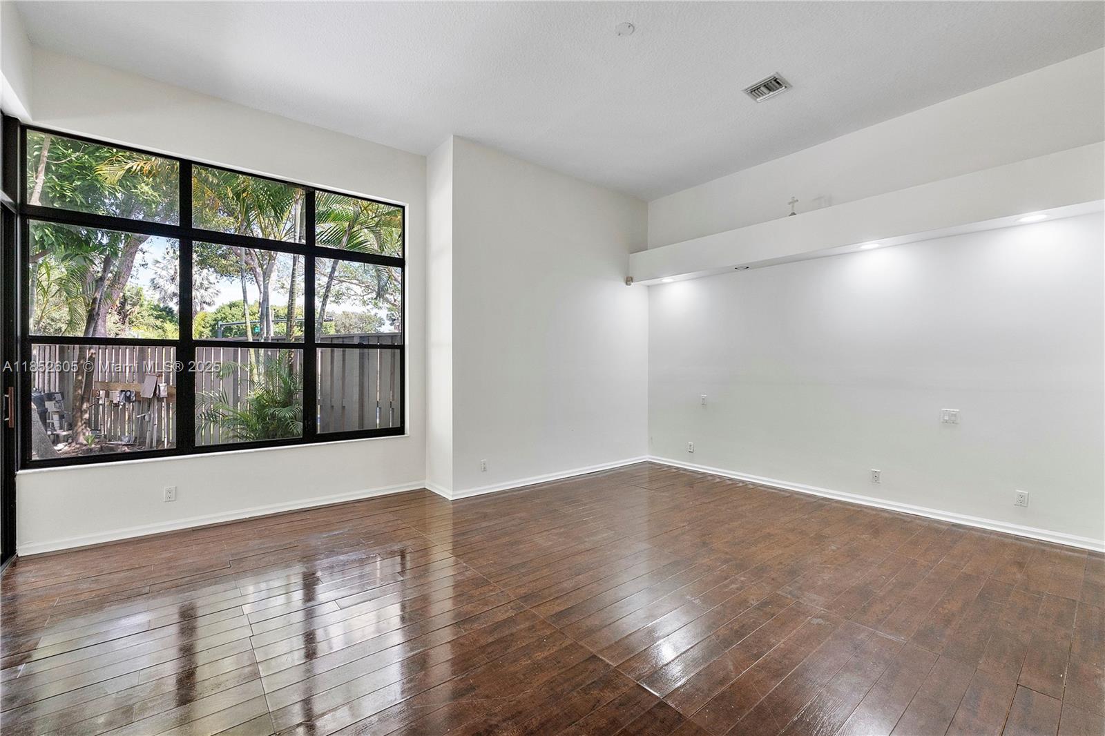 OAK RUN OF ARVIDA COUNTRY - Residential