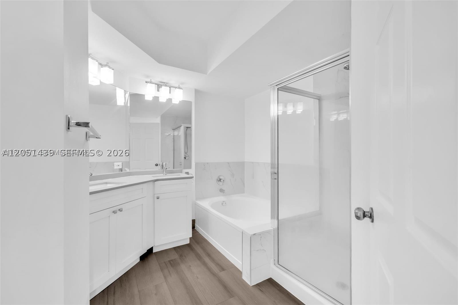 PORTO BELLAGIO CONDO - Residential