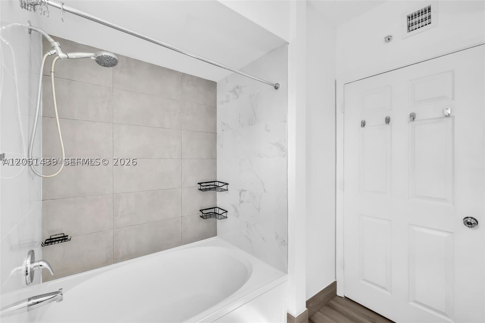 PORTO BELLAGIO CONDO - Residential
