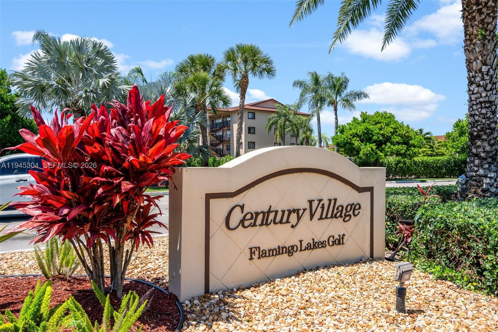 IVANHOE EAST AT CENTURY V - Residential