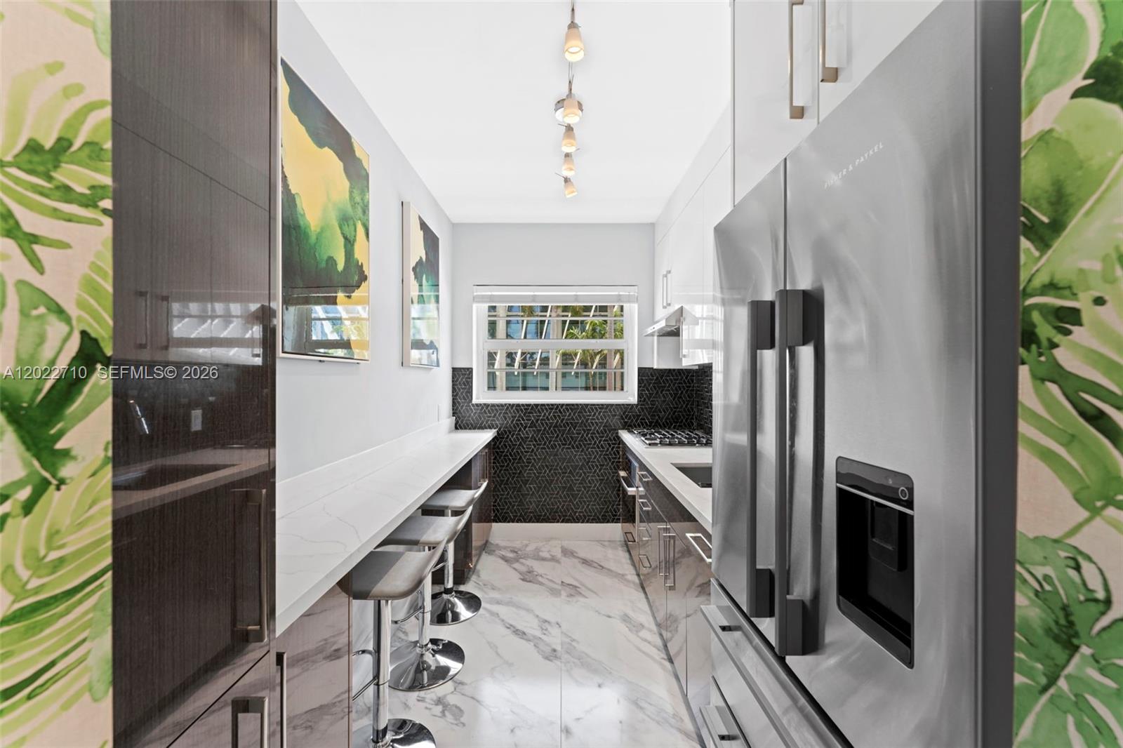 MANSFIELD PARK CONDO - Residential