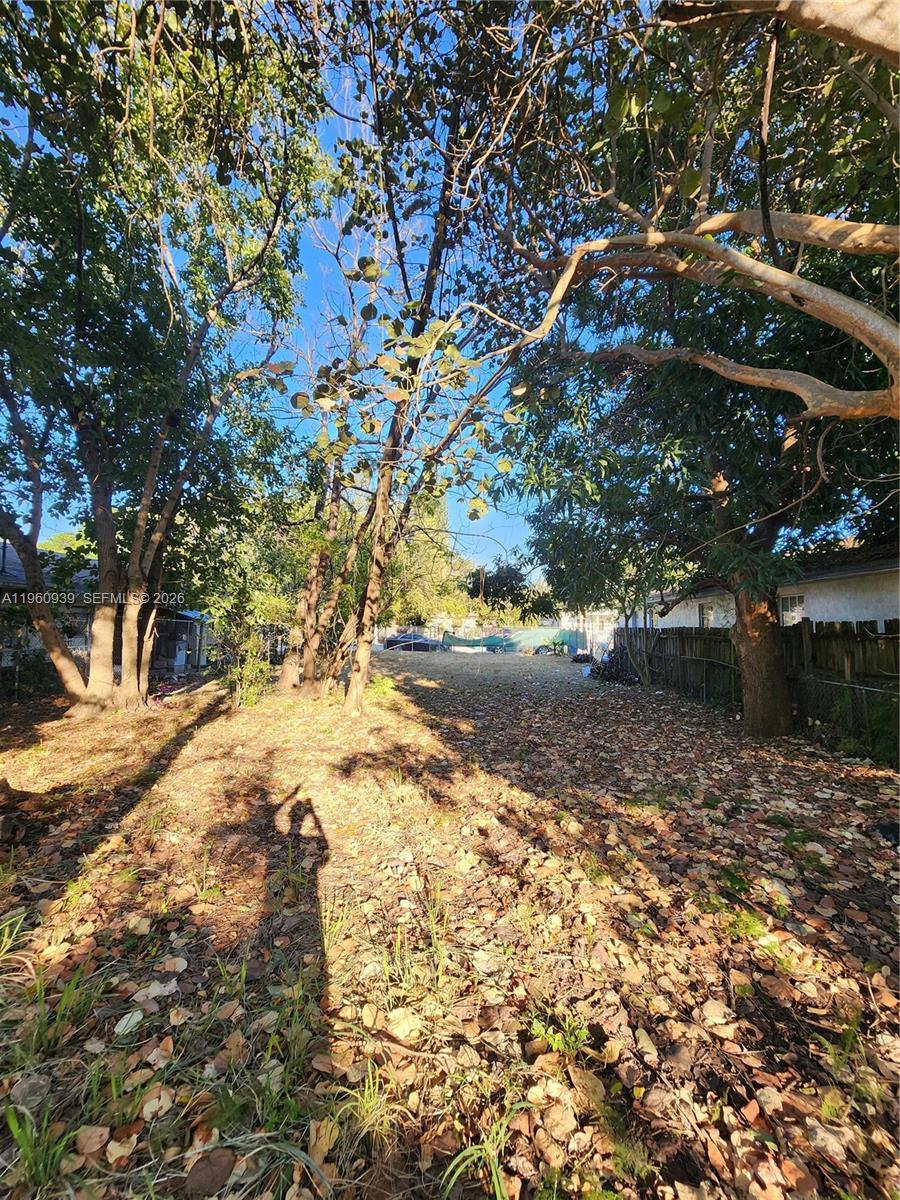 GROVELAND PK - Land