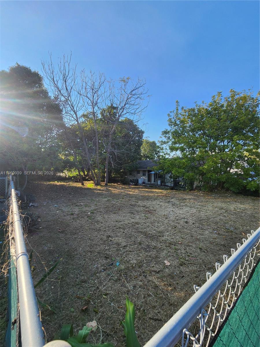 Build income from the ground up. This 6,300 sq ft duplex-zoned lot (5700) offers strong development potential in Miami. Perfect for builders and investors looking to maximize land use in a growing area. Mature trees provide natural character and shade.