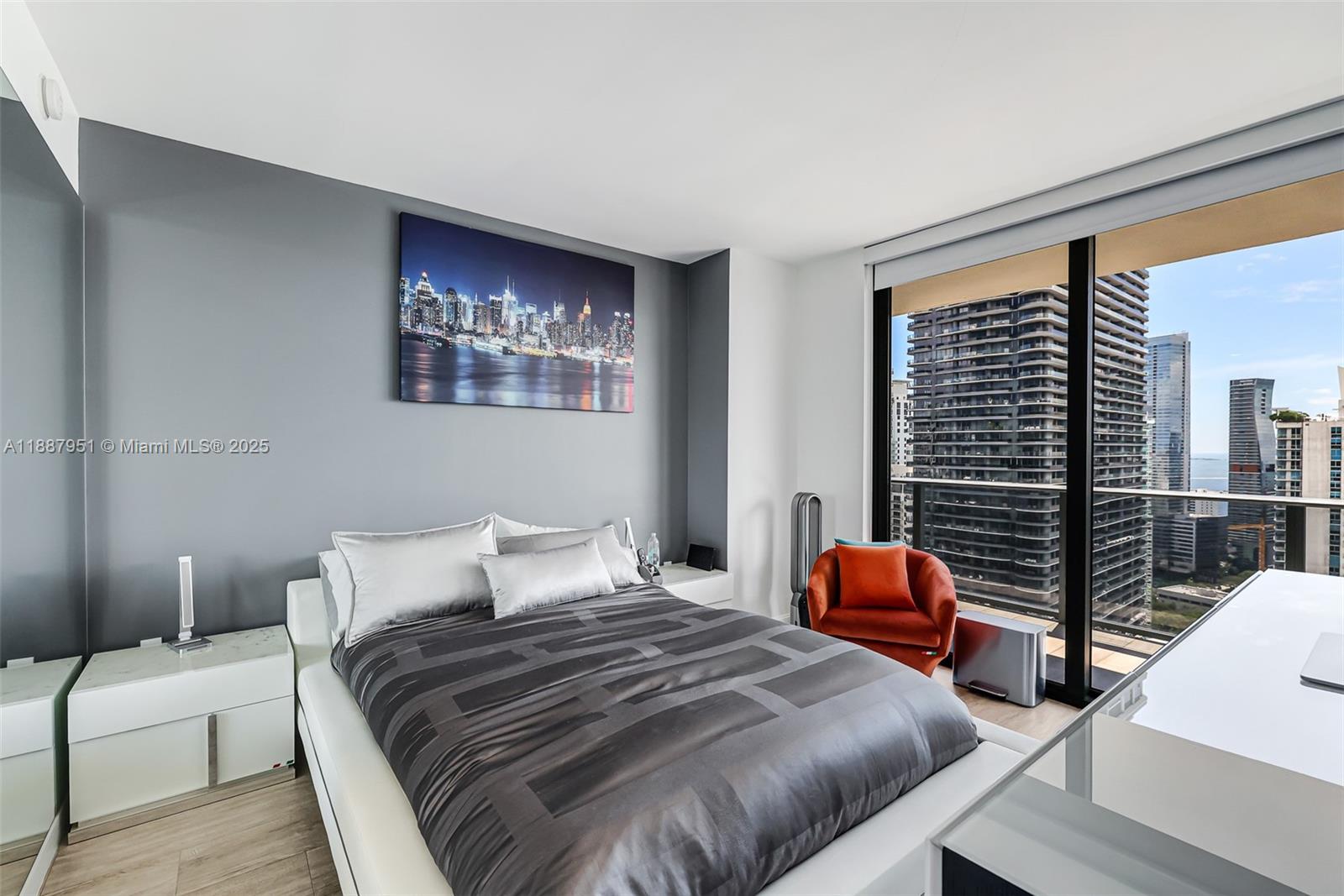 BRICKELL HEIGHTS EAST CON - Residential Lease
