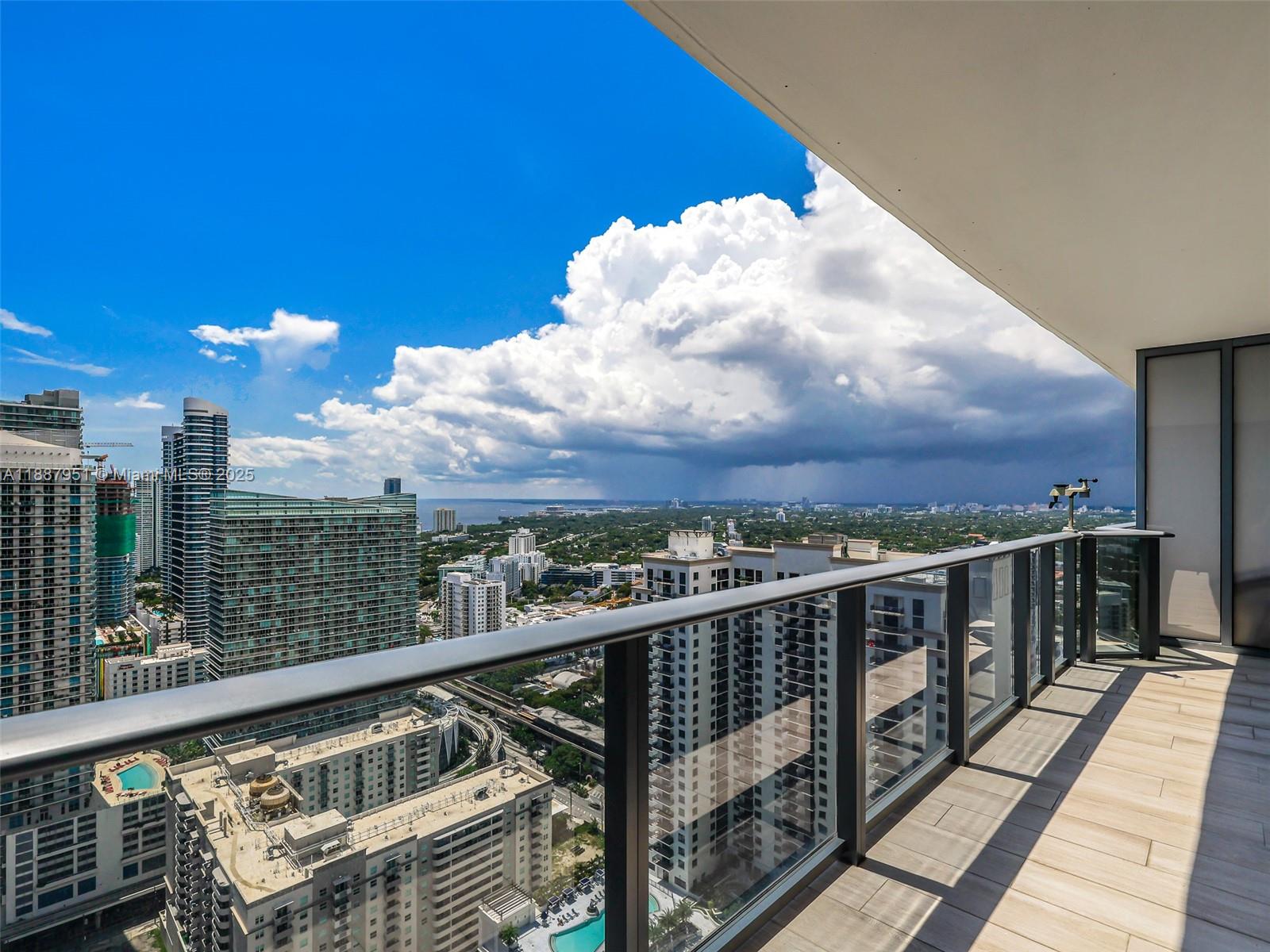 BRICKELL HEIGHTS EAST CON - Residential Lease