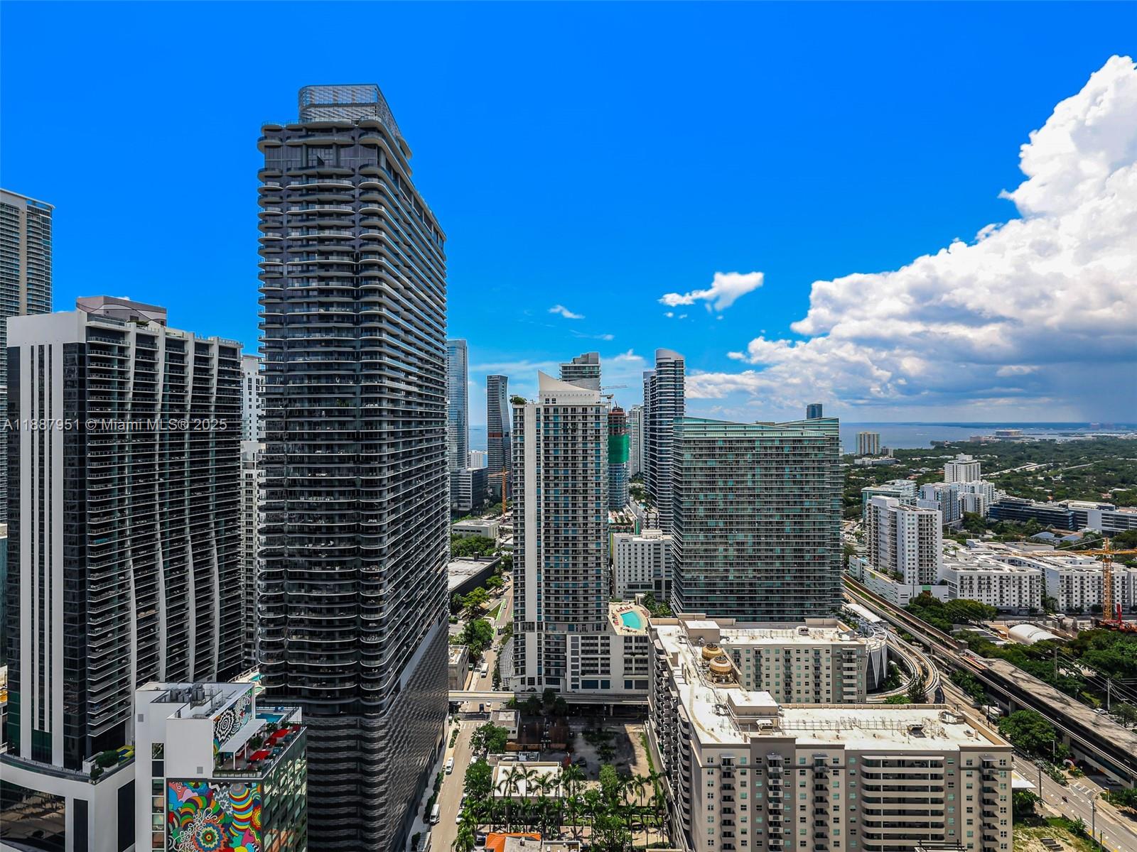 BRICKELL HEIGHTS EAST CON - Residential Lease