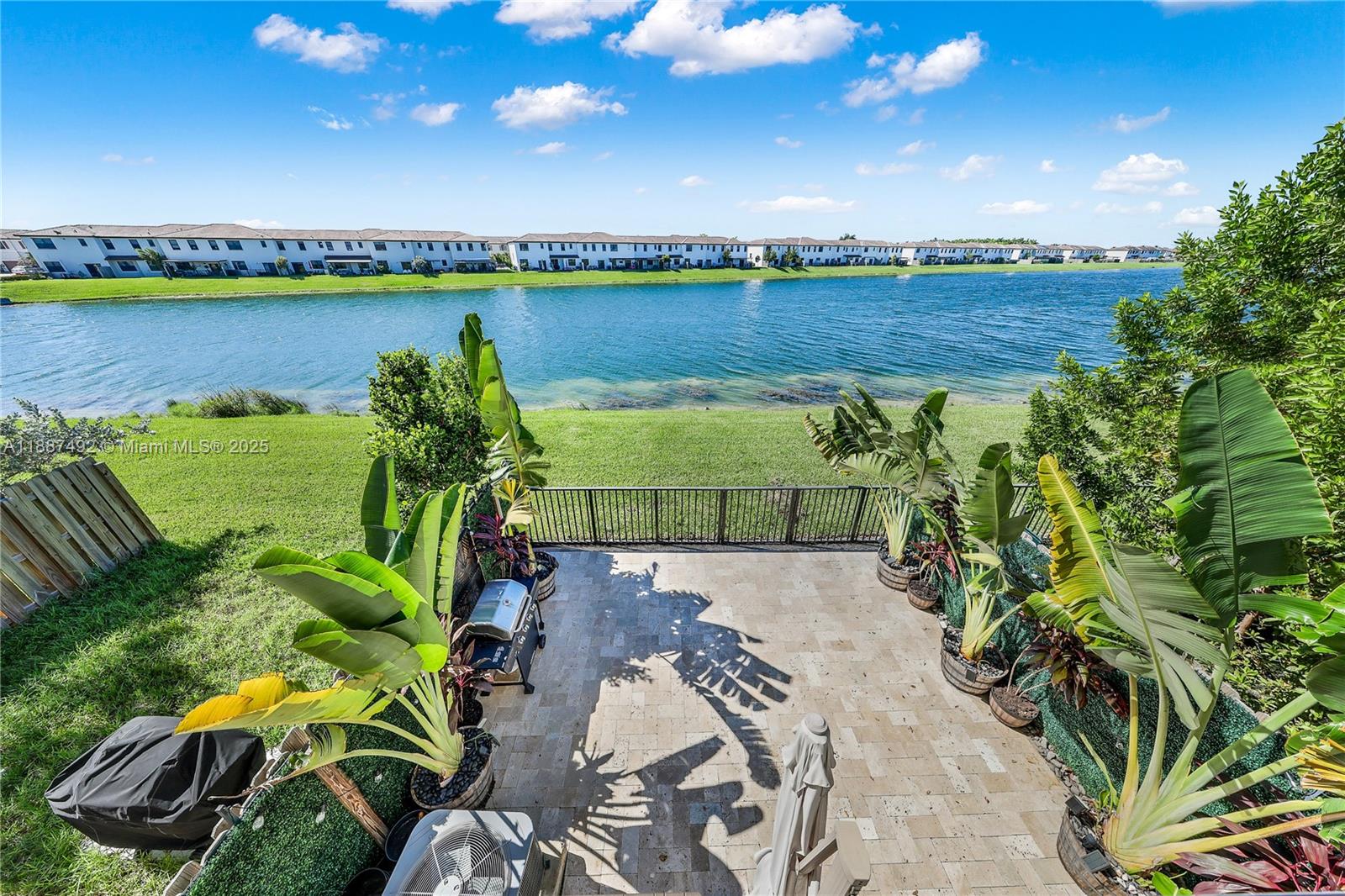 ENCLAVE SOUTH PHASE 2 - Residential
