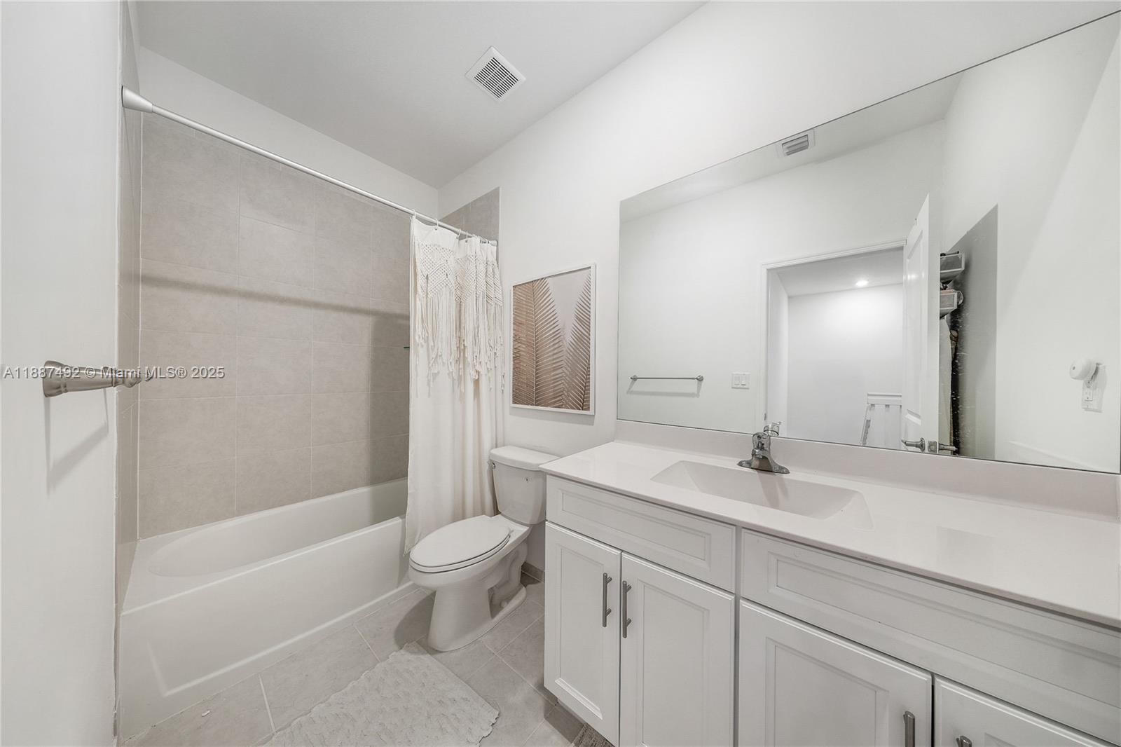 ENCLAVE SOUTH PHASE 2 - Residential