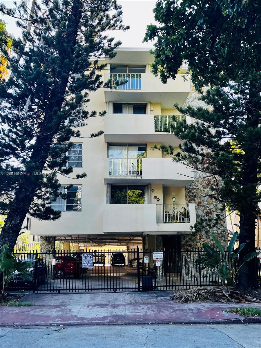 JEFFERSON SOUTH SHORE CON - Residential Lease