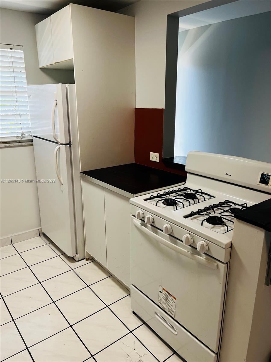 JEFFERSON SOUTH SHORE CON - Residential Lease