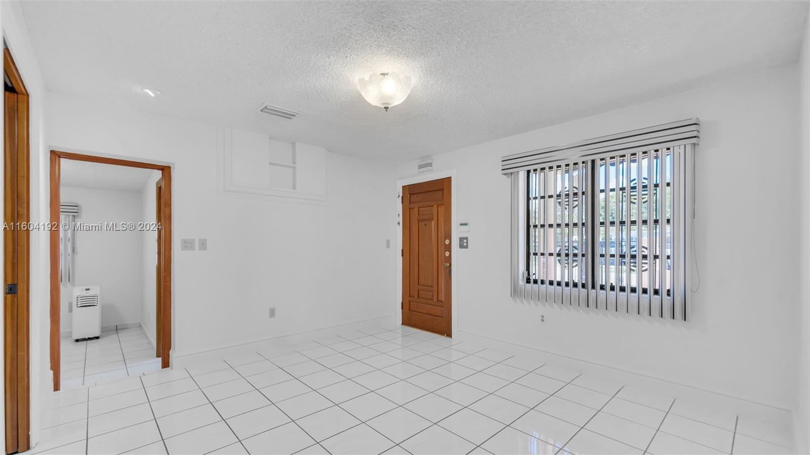GRATIGNY HEIGHTS 2ND ADDN - Residential