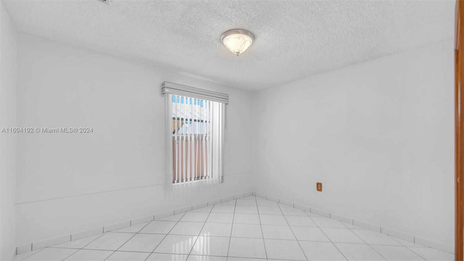 GRATIGNY HEIGHTS 2ND ADDN - Residential