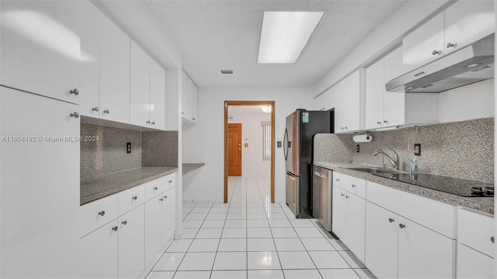 GRATIGNY HEIGHTS 2ND ADDN - Residential