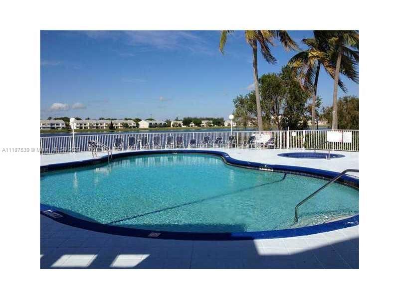 SUMMER LAKE CONDO - Residential