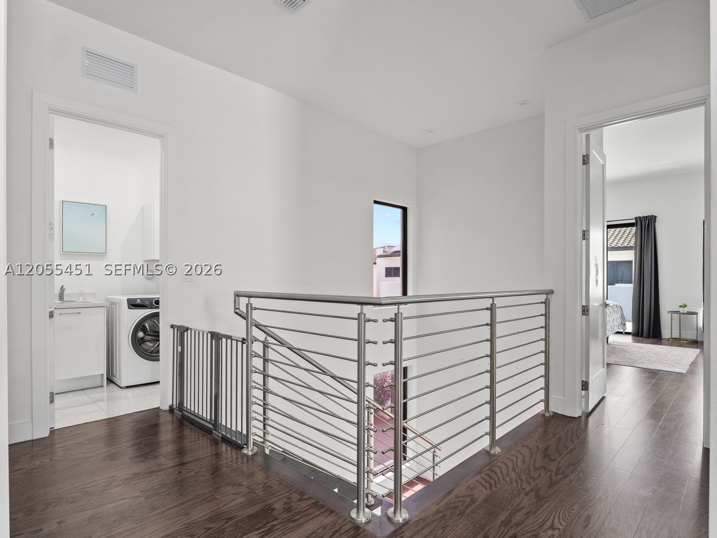 DOWNTOWN DORAL SOUTH PHAS - Residential