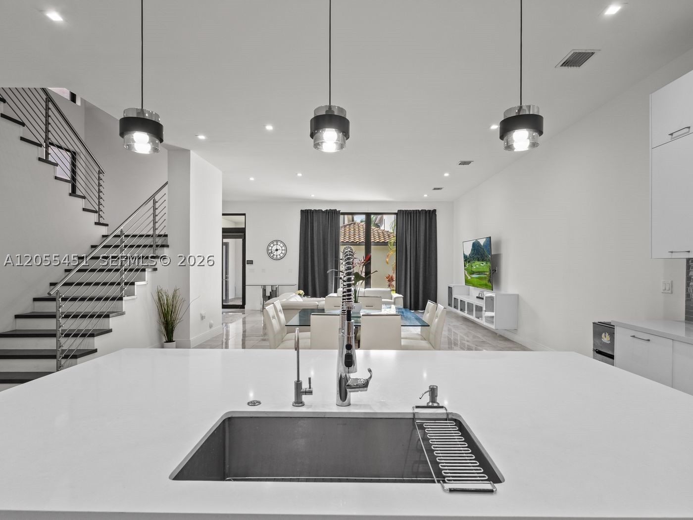 DOWNTOWN DORAL SOUTH PHAS - Residential
