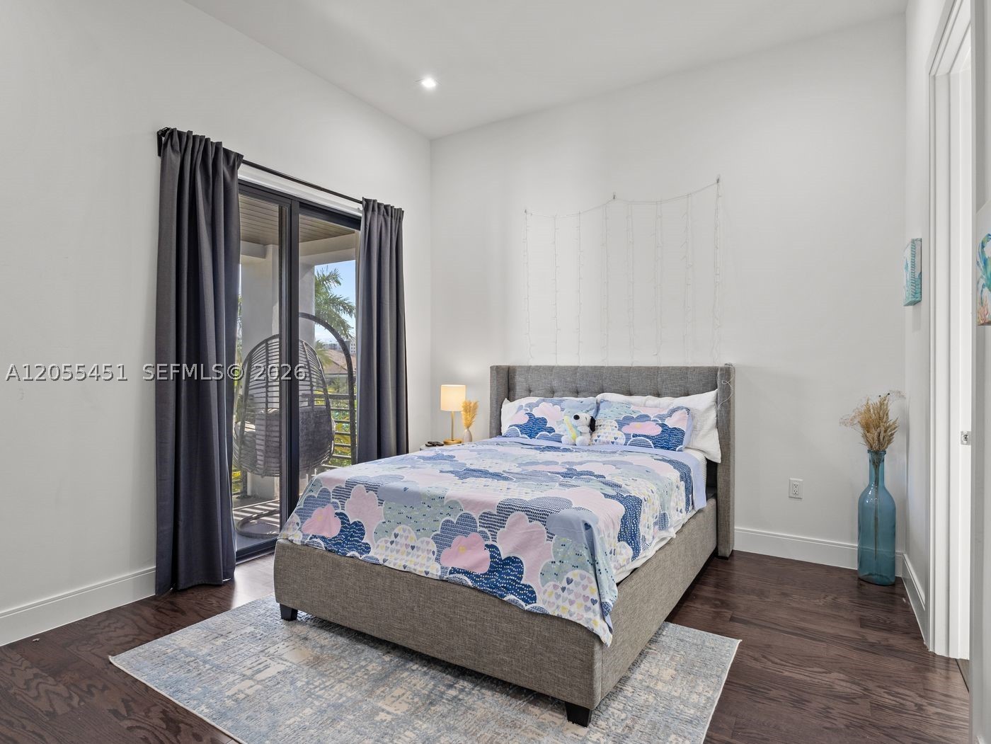 DOWNTOWN DORAL SOUTH PHAS - Residential
