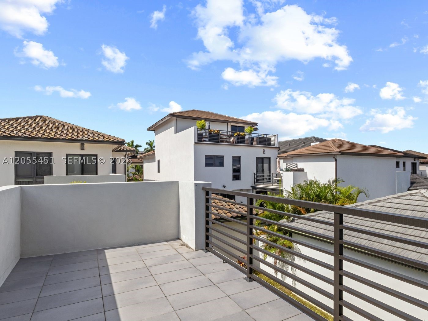 DOWNTOWN DORAL SOUTH PHAS - Residential