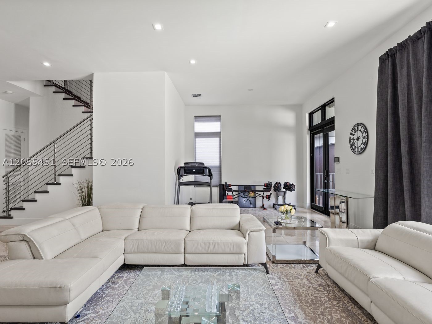 DOWNTOWN DORAL SOUTH PHAS - Residential
