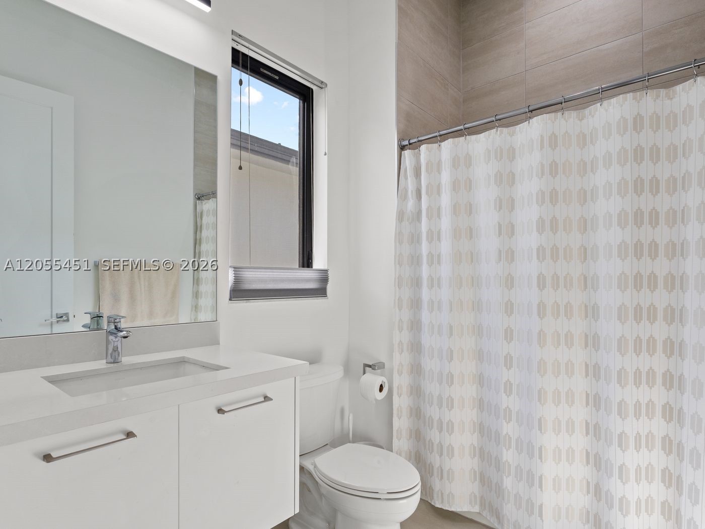 DOWNTOWN DORAL SOUTH PHAS - Residential