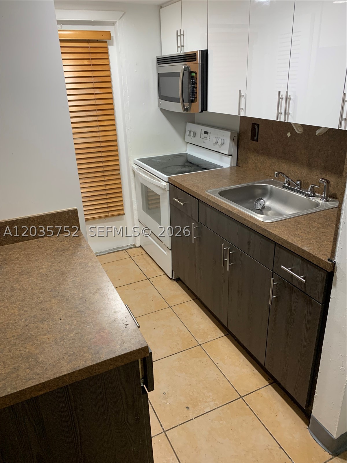 THE PALMS 51 CONDO - Residential
