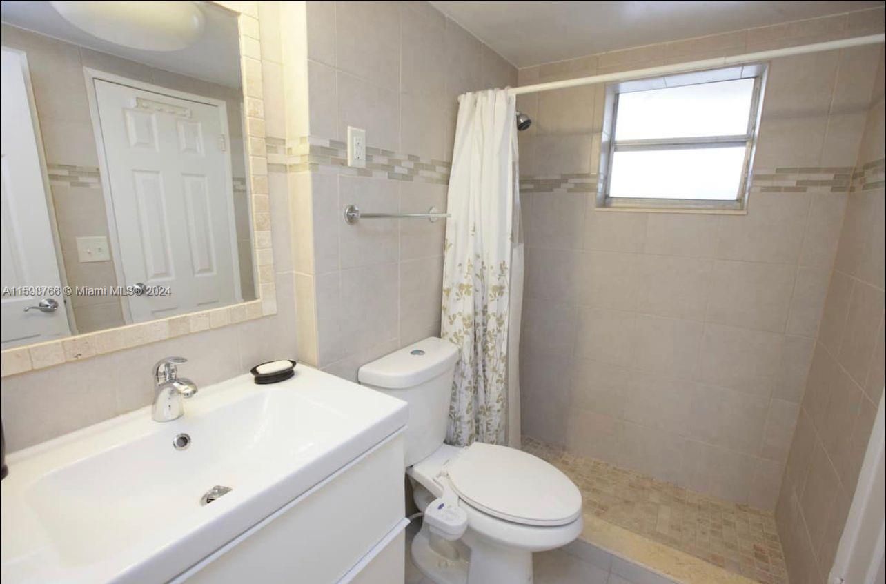 KINGS POINT IMPERIAL COND - Residential Lease