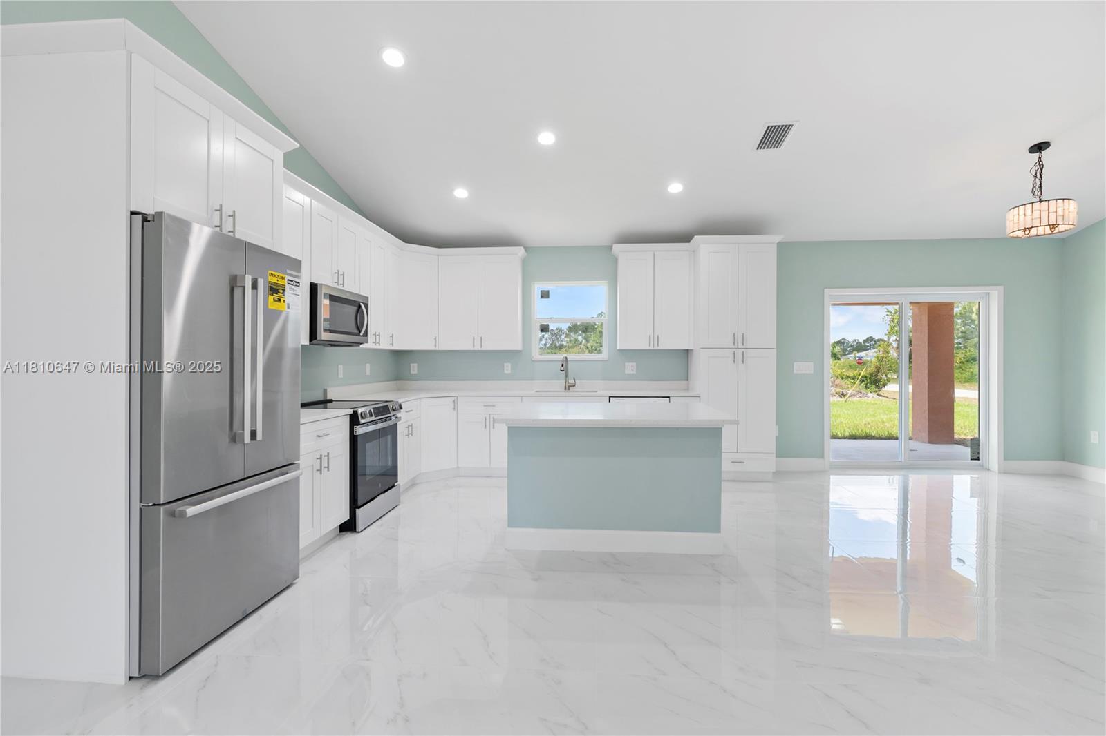 LEHIGH ACRES UNIT 11 BLK 1 - Residential