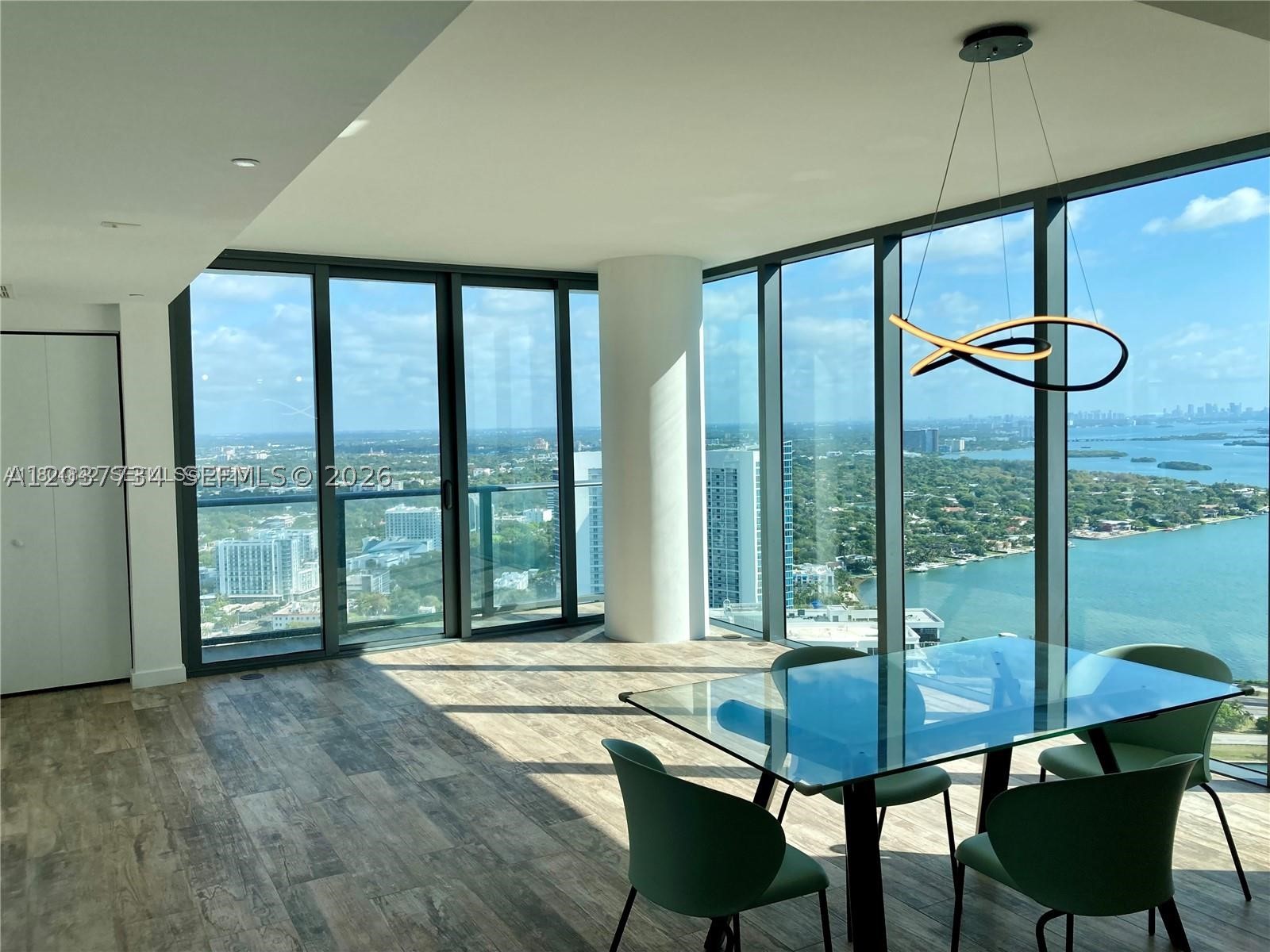 PARAISO BAY CONDO - Residential Lease