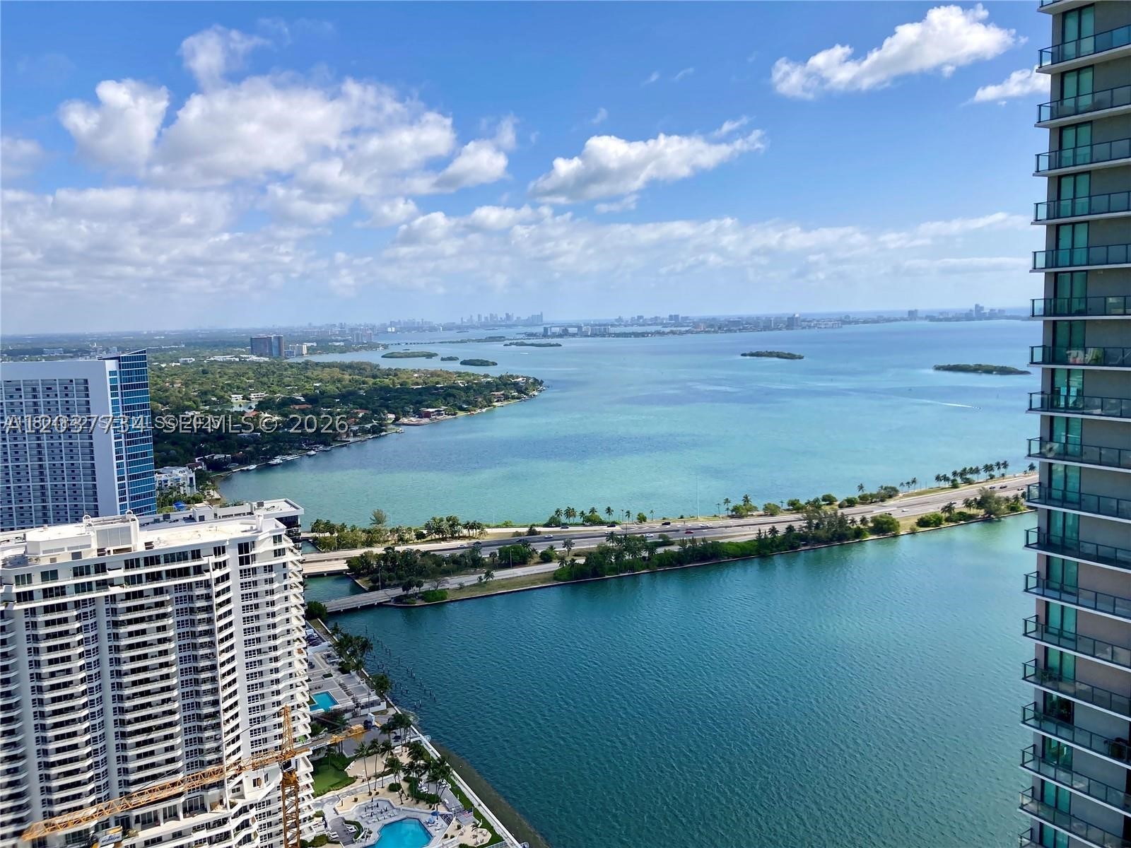 PARAISO BAY CONDO - Residential Lease