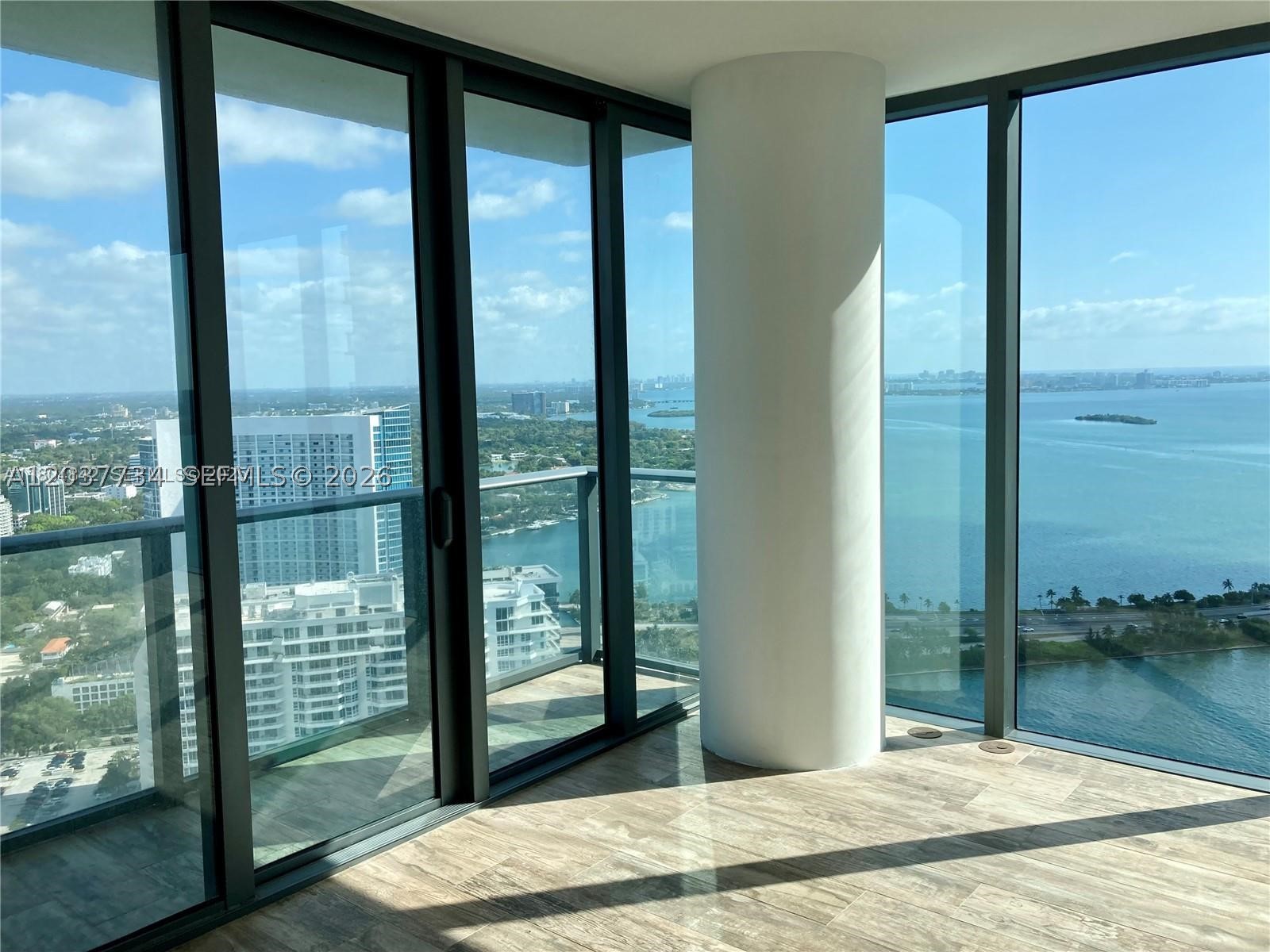 PARAISO BAY CONDO - Residential Lease