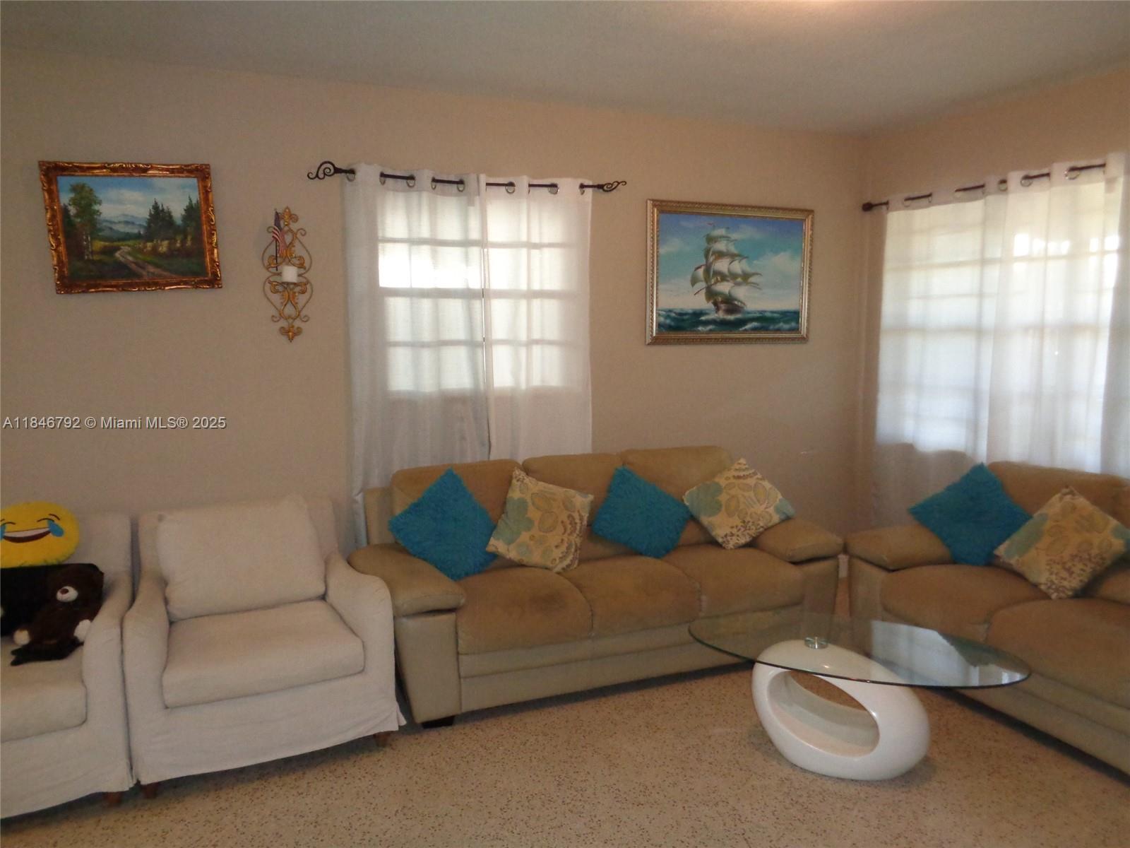 MYRTLE GROVE - Residential