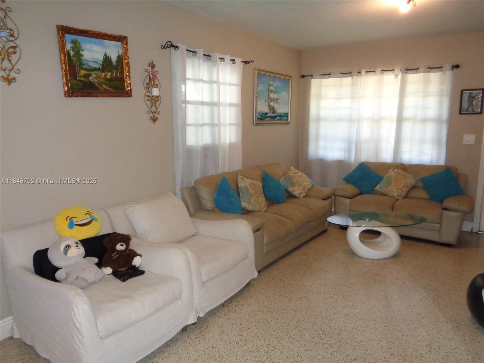 MYRTLE GROVE - Residential