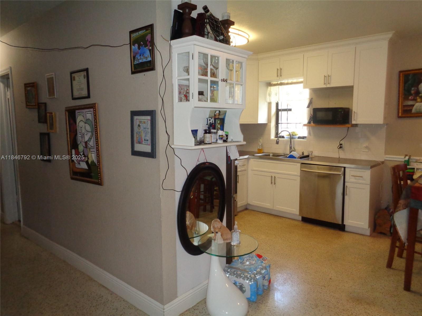MYRTLE GROVE - Residential