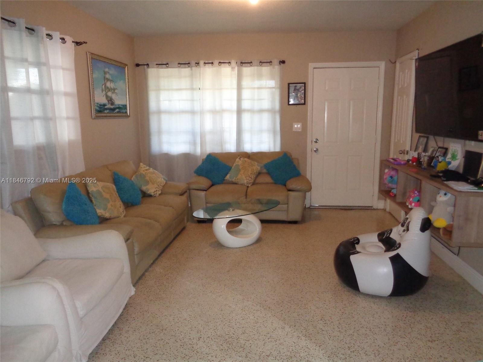 MYRTLE GROVE - Residential
