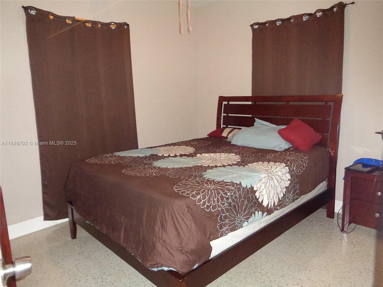 MYRTLE GROVE - Residential