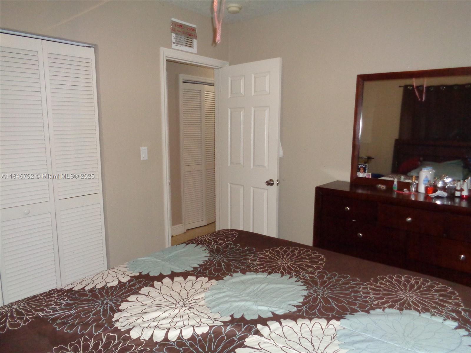 MYRTLE GROVE - Residential