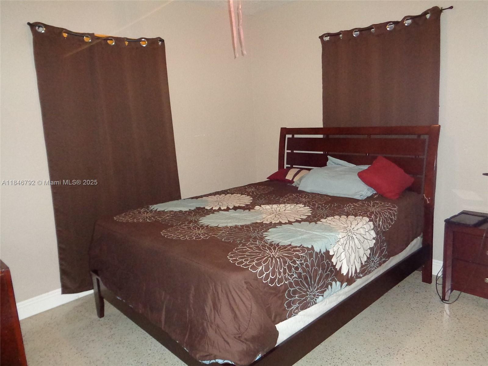 MYRTLE GROVE - Residential