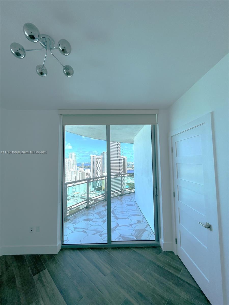 WIND CONDO - Residential Lease